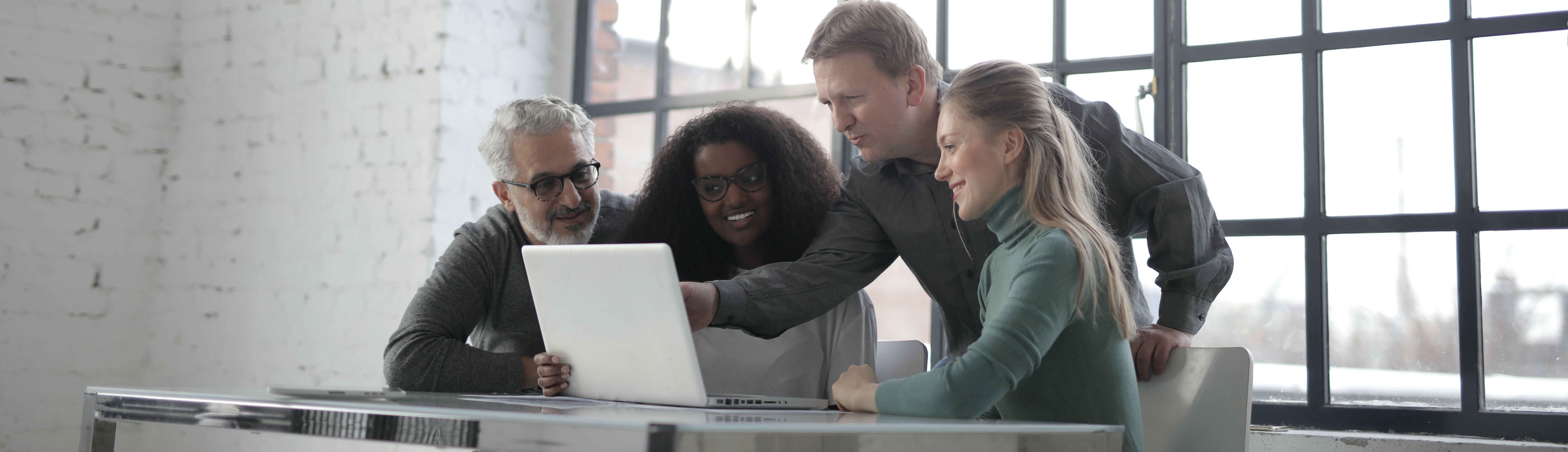 group-of-people-working-together_crop